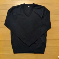 ダークブルー Vネックセーター M