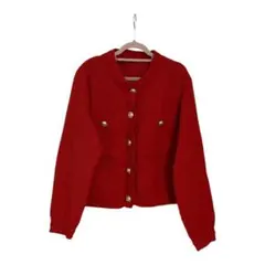 赤色ボタン付きカーディガン