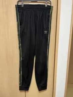 adidas ブラック カモフラージュ ジャージパンツ O（XL）