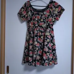 Freesia花柄 半袖ミニワンピース