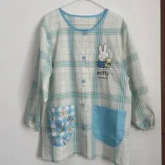 【新品】ミッフィー　miffy 花柄　割烹着　エプロン　スモック　保育士　看護師
