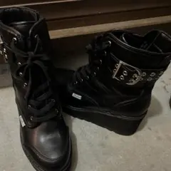 ブラック レースアップブーツ スタッズ付き　厚底