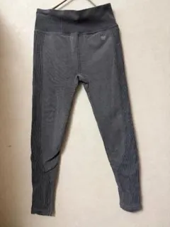 #4559 FOREVER21 XSサイズ グレー リブ切替 レギンスのサムネイル