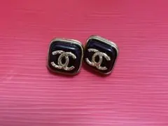 CCロゴ 正方形ブラック×ゴールドピアス
