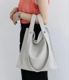 【美品】BEAUREビュレ カウレザー 2WAY ハンドル トートバッグのサムネイル