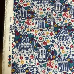 リバティ　タナローン　ブルー系 生地幅×約50㎝　2011年