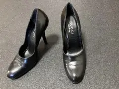 GUCCI 黒のパンプス