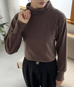 50Amourire　新品タグ付き　テレコハイネック　リブタートルネック長袖