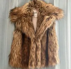 GYDA フェイクファーベスト