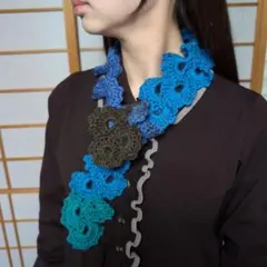 花びらモチーフ 手編みミニストール　ハンドメイド