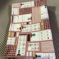 コスモテキスタイル　北欧テイスト　綿オックス　建物柄　ビルディング柄