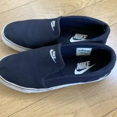 NIKE ブラック スリッポン