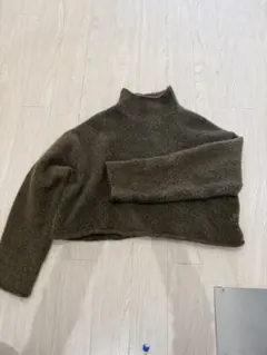 ZARAクロップド丈　オリーブグリーン ハイネック ニットセーター