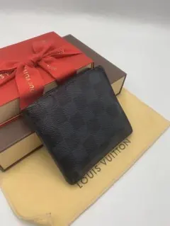 ルイヴィトン　ダミエグラフィット ポルトフォイユ・マルコ　二つ折り財布