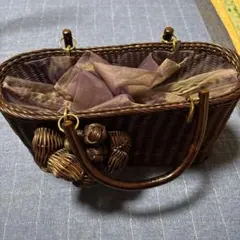 Item thumbnail for item 4d70ef1a-9474-48e5-9464-4553ea0bc99d