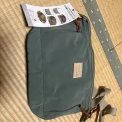 グリーン ナイロンショルダーバッグ