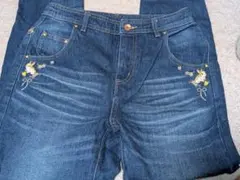 フランシュリッペ 寄り添いうさぎ刺繍デニムパンツMのサムネイル
