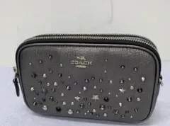 美品 COACH コーチ スタッズ ショルダーバッグ グレーのサムネイル