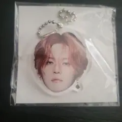 TREASURE ポップアップ カプセルトイ 顔アクキー ヨシ