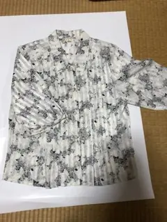 花柄 五分袖シャツ