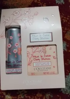 新品未開封 ロクシタン チェリーブロッサム メルシーキット