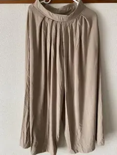 ベージュ ワイドパンツ m