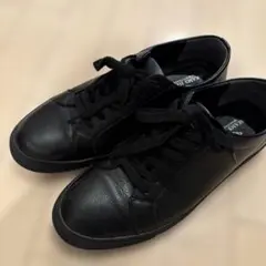 ビームスハート　フェイクレザー ドレス スニーカー