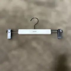Sacai ボトムス ハンガー サカイ