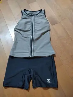 TYR セパレート水着 Lサイズ フロントジップのサムネイル