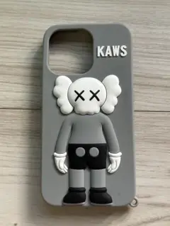 KAWS カウズ iPhone13Pro iPhone14Pro スマホケース