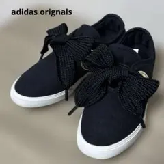 新品タグ付き✨adidas SLEEK LO W 黒 リボン 23.5 - メルカリ