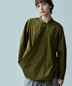 稀有標籤「KHA:KI/卡其」垂墜領帶襯衫 優雅高級感 最低價