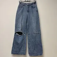 Dazy ライトブルー　ダメージデニムパンツ　ワイドレッグ　Sサイズ
