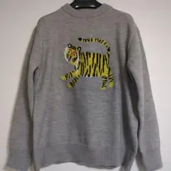 トラ刺繍 グレー長袖ニットセーター