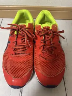 ASICS ランニングシューズ レッド/イエロー　赤　24.5