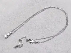 スワロフスキー　３連クリスタル　ネックレス　C2886