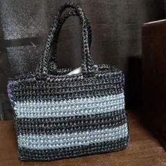 ストライプデザインのかごバッグ