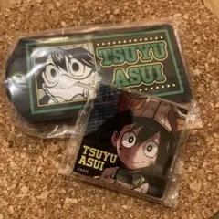 フロッピー　蛙吹梅雨　グッズ　ラバスト　アクリル　バッジ