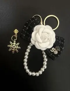CHANEL　2024年クリスマスチャーム　　キーホルダー