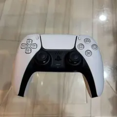 エルゴノミックデザイン　DualSenseワイヤレスコントローラー