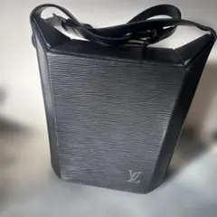 Item thumbnail for item b25432fc-a527-4d08-8022-5ec9515bb751