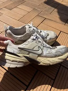 NIKE V2K RUN スニーカー 24cm