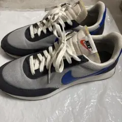NIKE スニーカー