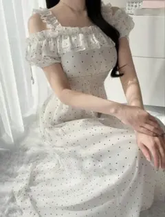 ドット柄オフショルダーフリルワンピース SHEIN ワンピース