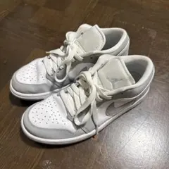 NIKE AIR JORDAN
