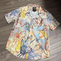 美品　RVCA 半袖シャツ 総柄 アーティストコラボのサムネイル