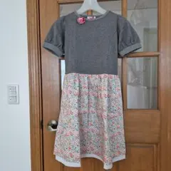 新品未使用　familiar 　リバティ柄ワンピース 半袖