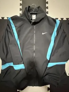 NIKE ナイロンジャケットのサムネイル