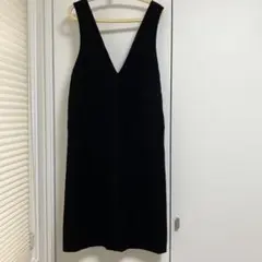 GU Vネック ノースリーブ ワンピース