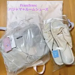 Francfranc 調温加工 サテンパジャマ/ルームシューズ付きのサムネイル